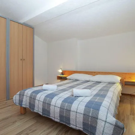 Apartemnts Guido 762 *