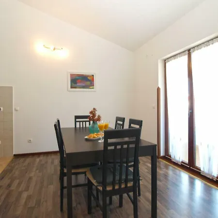 Apartemnts Guido 762 Pjescana Uvala