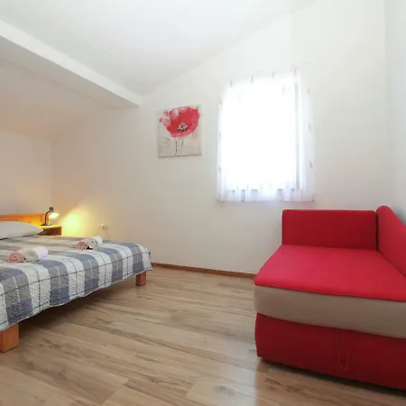 Apartemnts Guido 762